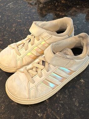 adidas Kids Beige Sneakers with Iridescent Stripes
